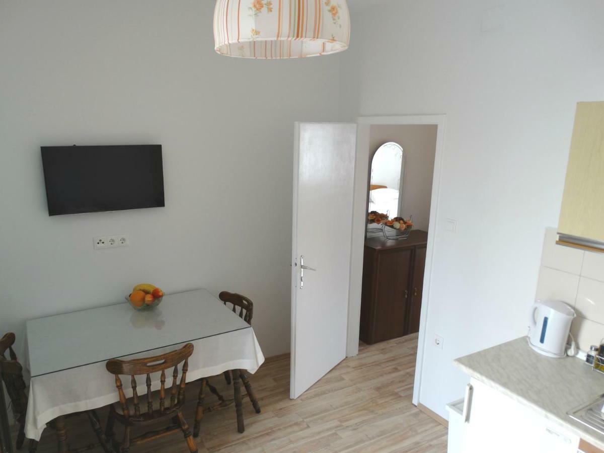 Marina Apartments Kaštela Exteriör bild